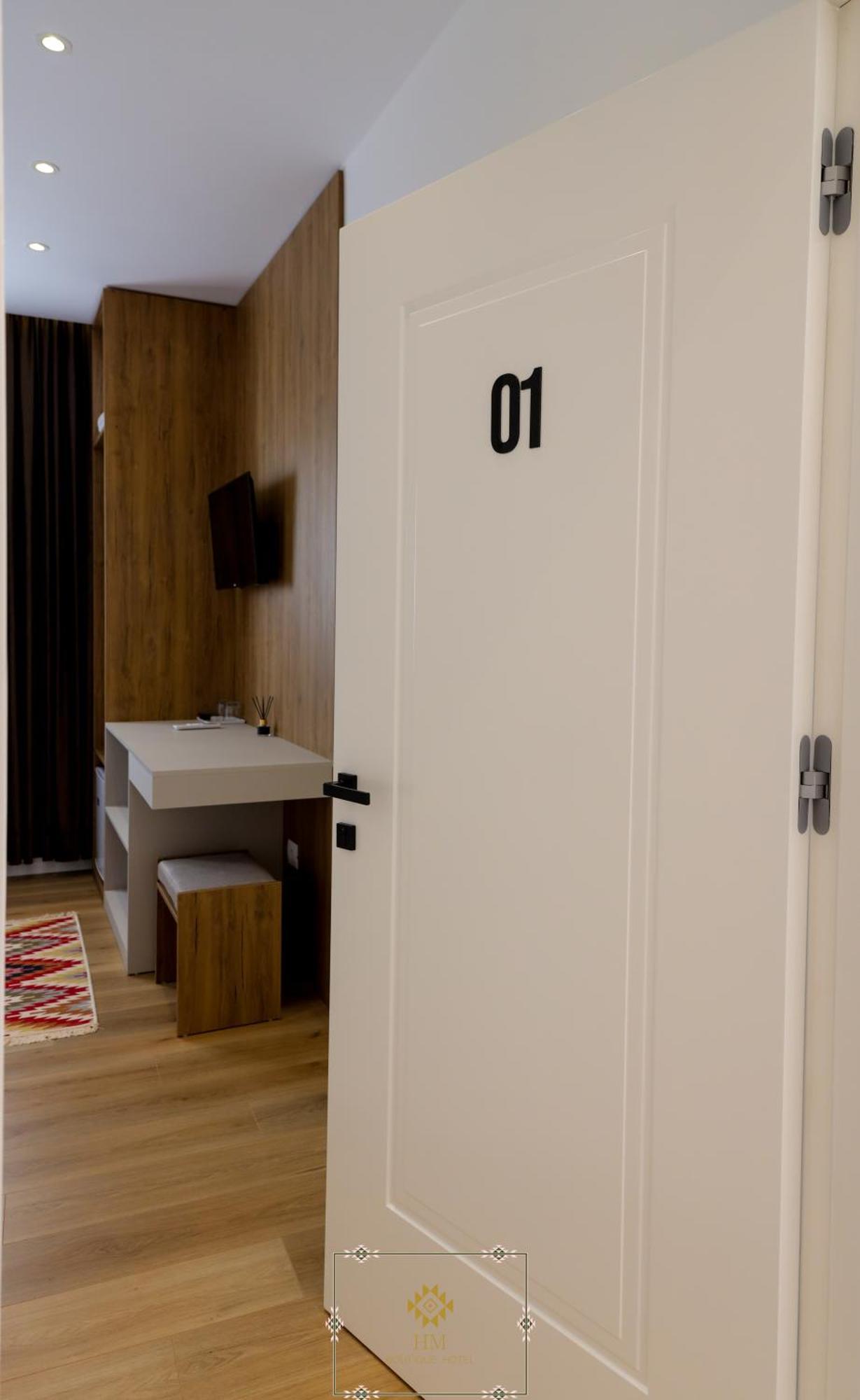 Hm Boutique Hotel Krujë Eksteriør billede