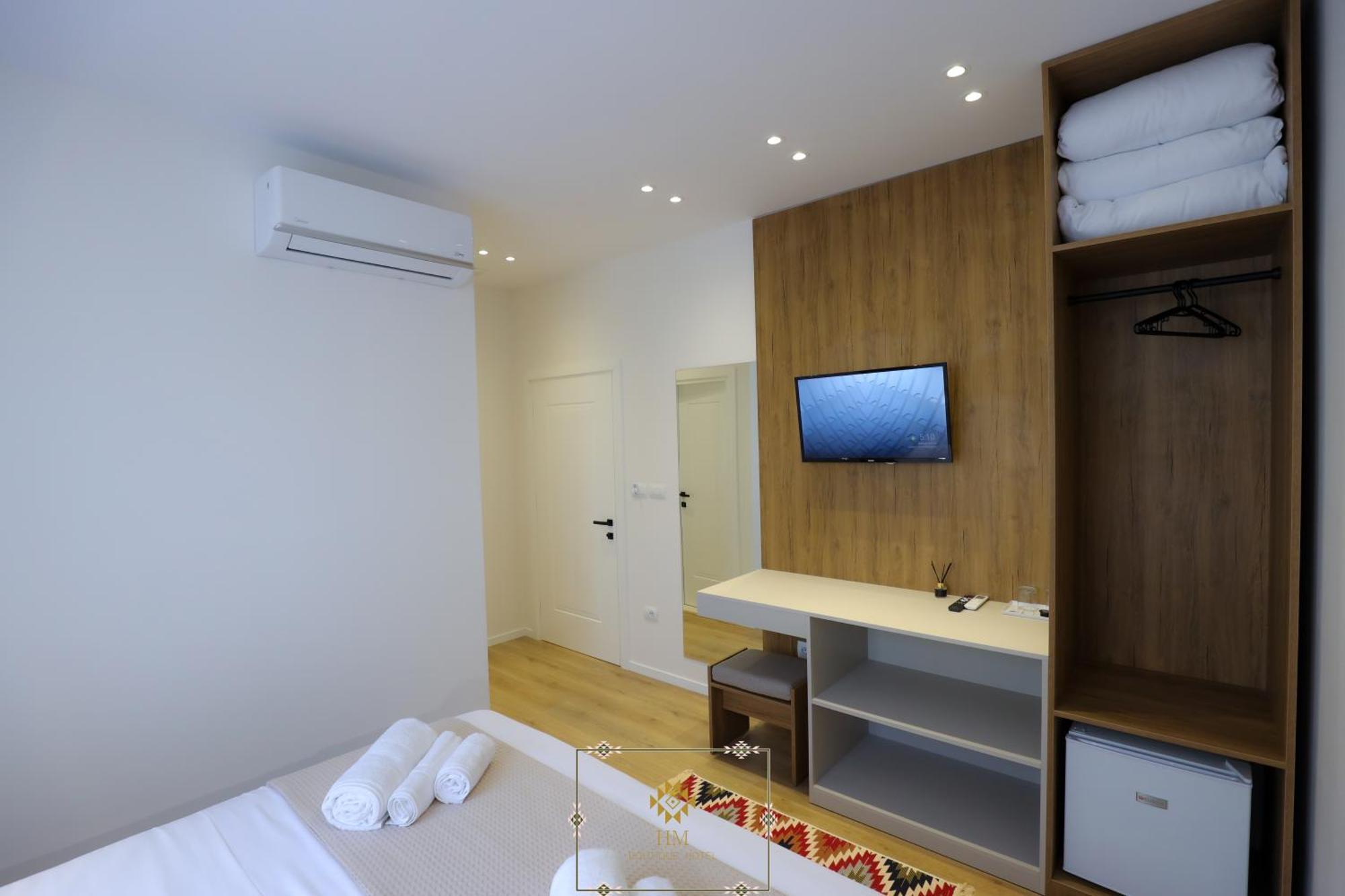 Hm Boutique Hotel Krujë Eksteriør billede